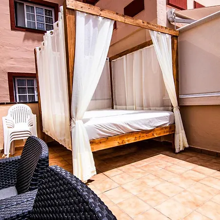 The Heights Sunny Terrace Apartment